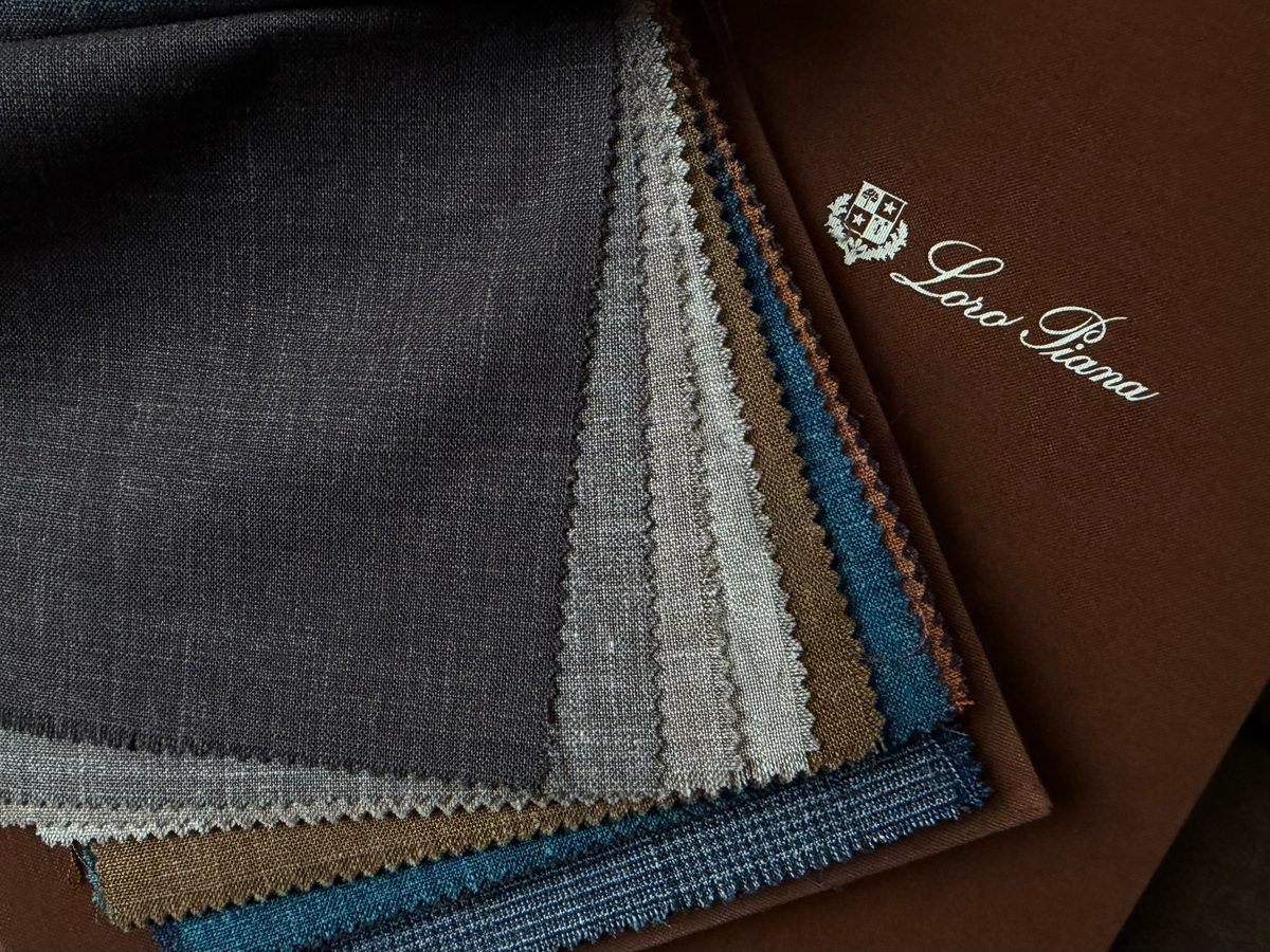 Summer Suits: Choosing the Right Cloth for Warm Weather Tailoring