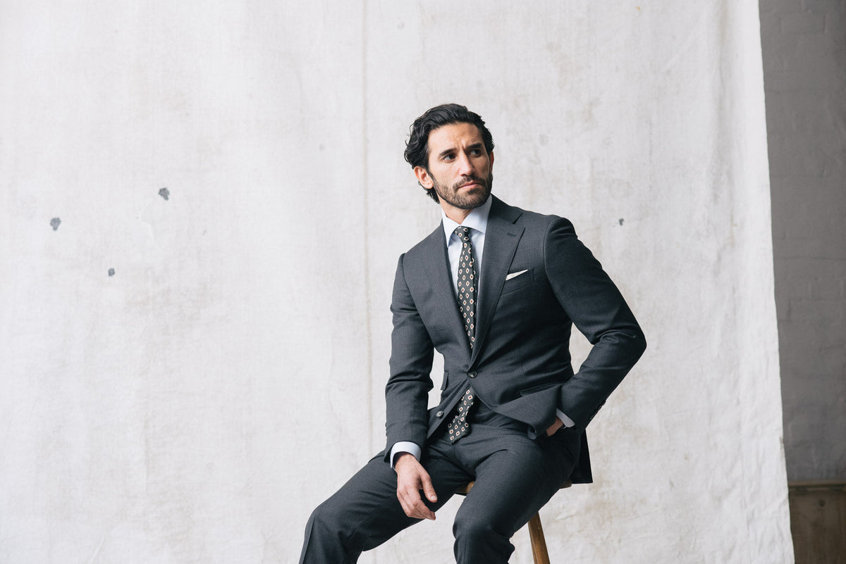 The Modern Business Dress Guide: From Boardroom Tradition to the Return of the Suit